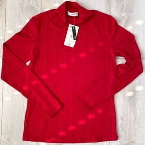 Long Sleeve Red Ribbed Top